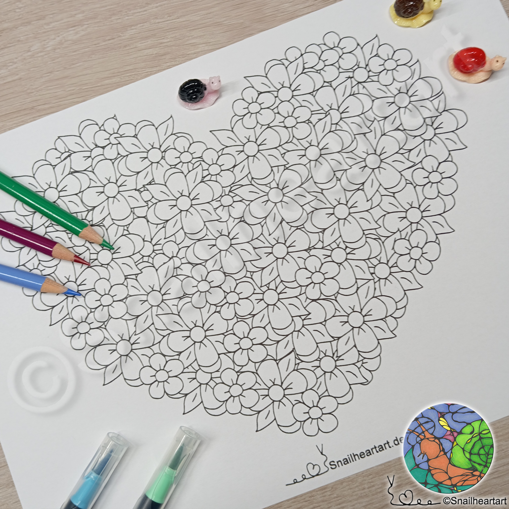 Herz aus Blüten – Malvorlage zum Ausmalen