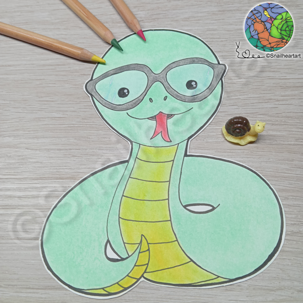Kawaii Brillenschlange ausgemalt mit Pastel Stiften